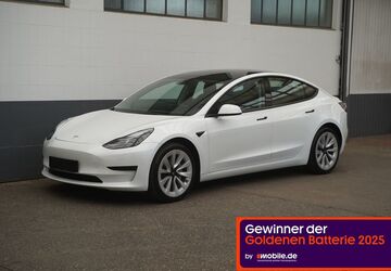 Tesla Model 3 3.441 km 28.950 &euro; Mönchengladbach 41236