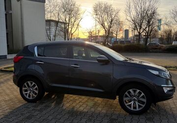 Kia Sportage 111.200 km 11.750 &euro; Krefeld 47800