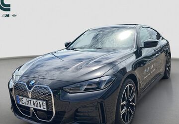 BMW i4 1.138 km 61.390 &euro; Neuss 41460