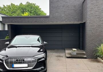 Audi e-tron 58.430 km 28.000 &euro; Mönchengladbach 41063