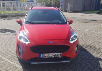 Ford Fiesta 49.999 km 10.499 &euro; Düsseldorf 40231