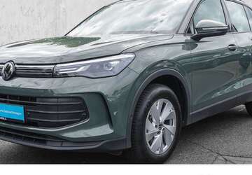 VW Tiguan 13.404 km 30.490 &euro; Düsseldorf 40474