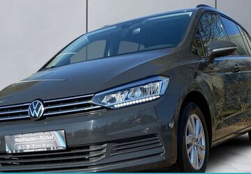 VW Touran 103.857 km 23.880 &euro; Viersen 41751