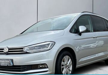 VW Touran 84.563 km 24.880 &euro; Viersen 41751