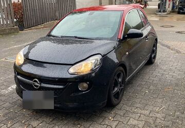 Opel Adam 94.144 km 8.700 &euro; Düsseldorf 40223