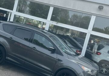 Ford Kuga 219.000 km 9.990 &euro; Viersen 41749