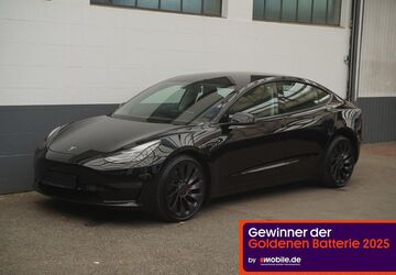 Tesla Model 3 45.371 km 35.555 &euro; Mönchengladbach 41236