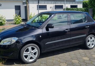Skoda Fabia 125.600 km 3.800 &euro; Moers 47443
