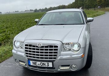 Chrysler 300C 125.000 km 6.900 &euro; Neuss 41464