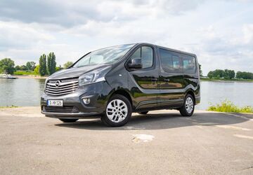 Opel Vivaro 118.000 km 17.900 &euro; Düsseldorf 40489