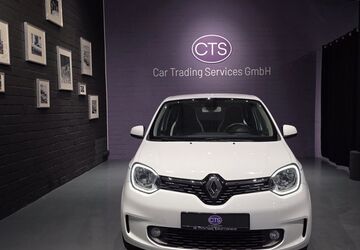 Renault Twingo 110.394 km 8.800 &euro; Düsseldorf 40476
