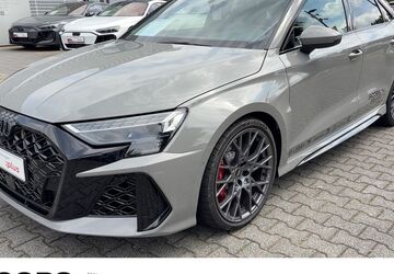 Audi RS3 4.444 km 74.890 &euro; Mönchengladbach 41066