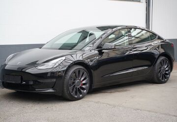Tesla Model 3 39.292 km 33.950 &euro; Mönchengladbach 41236