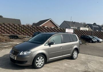 VW Touran 219.000 km 5.790 &euro; Viersen 41749