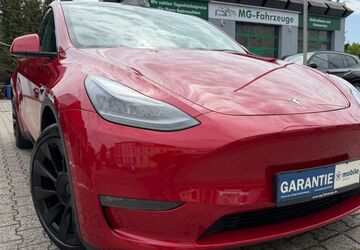Tesla Model Y 81.900 km 34.998 &euro; Mönchengladbach 41069