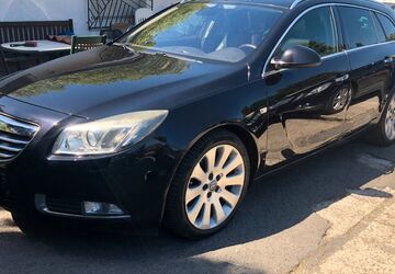 Opel Insignia 123.768 km 2.690 &euro; Düsseldorf 40231