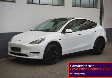 Tesla Model Y 41.521 km 32.950 &euro; Mönchengladbach 41236