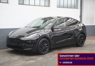 Tesla Model Y 67.144 km 37.950 &euro; Mönchengladbach 41236