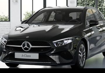 Mercedes-Benz A 180 9.900 km 34.990 &euro; Düsseldorf 40470