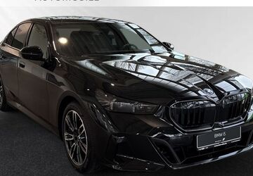 BMW i5 4.000 km 73.590 &euro; Moers 47441
