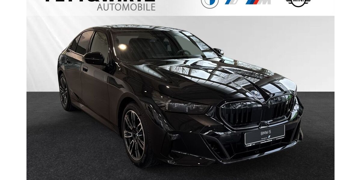 BMW i5 4.000 km 73.590 &euro; Moers 47441